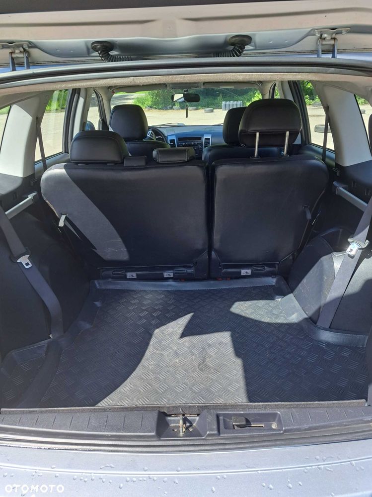 Peugeot 4007 - 6
