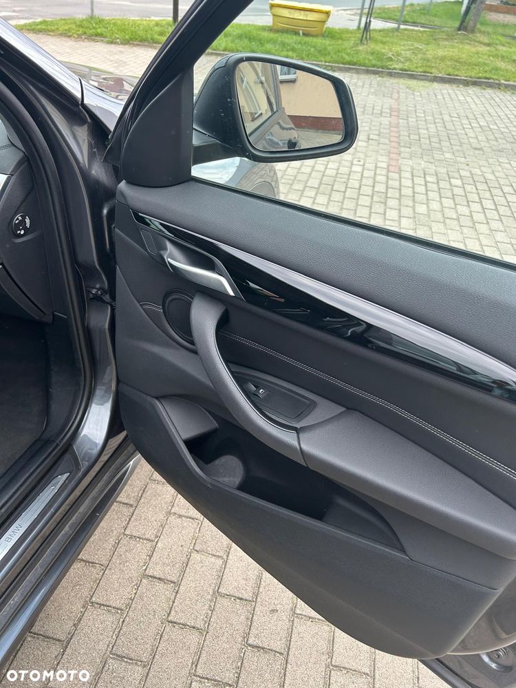 BMW X1 xDrive20d Sport Line - 13