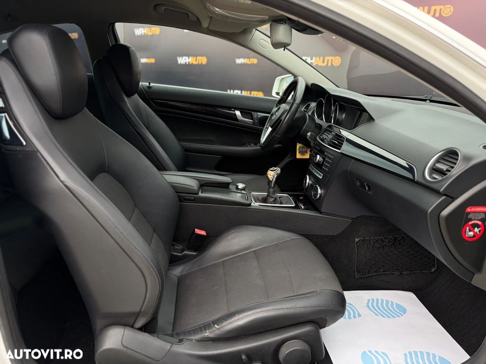 Mercedes-Benz C 180 Edition - 14
