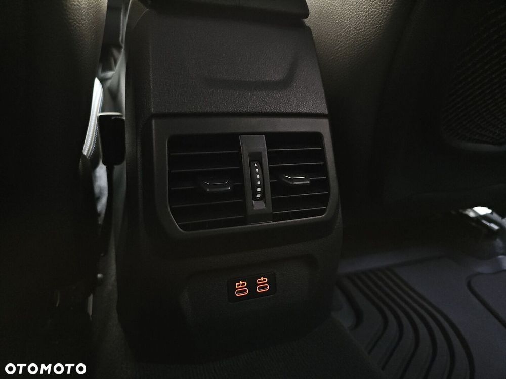 BMW Seria 1 - 28