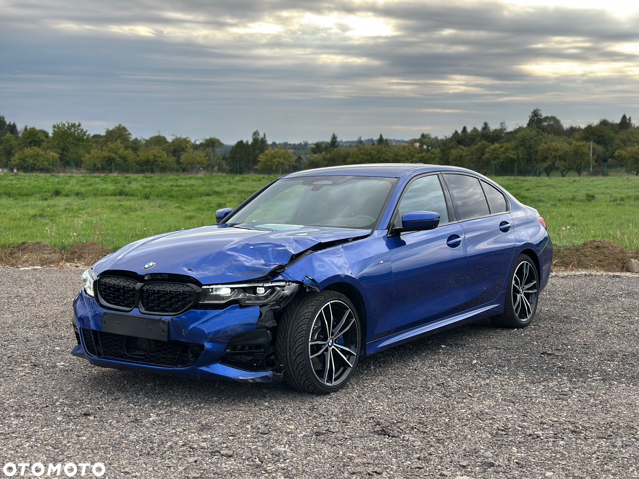 BMW Seria 3 330i M Sport - 6