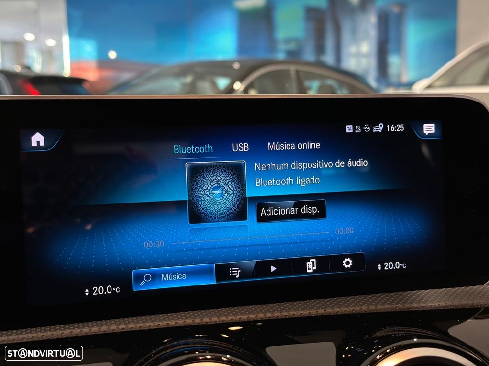 Mercedes-Benz A 180 d AMG Line - 21