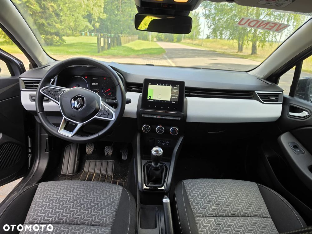 Renault Clio - 8