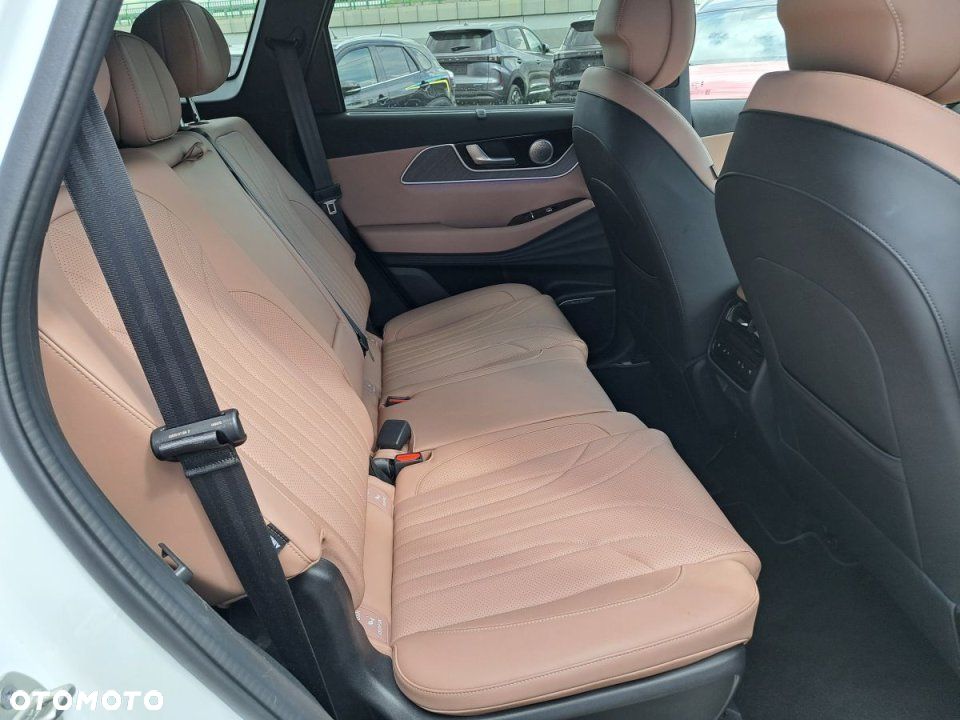Chery Tiggo 9 - 11