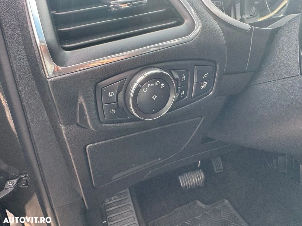 Ford Edge 2.0 Panther A8 AWD ST Line - 11