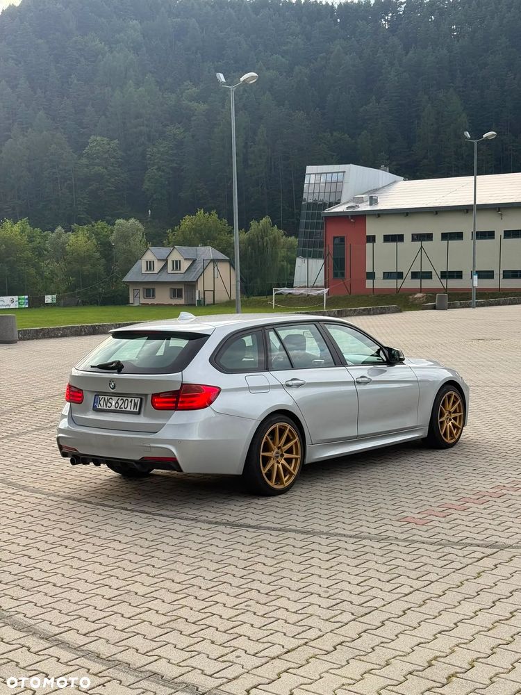 BMW Seria 3 318d - 4
