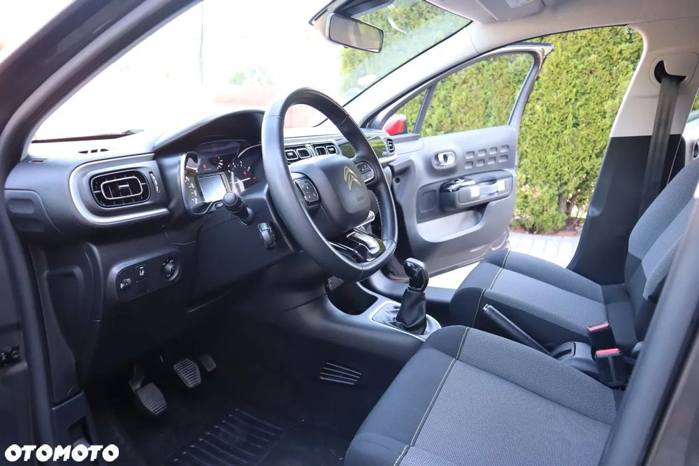 Citroën C3 Pure Tech 82 SHINE - 10