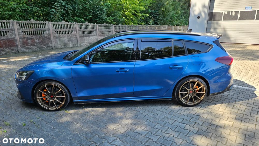 Ford Focus 2.0 EcoBlue S&S ST - 13