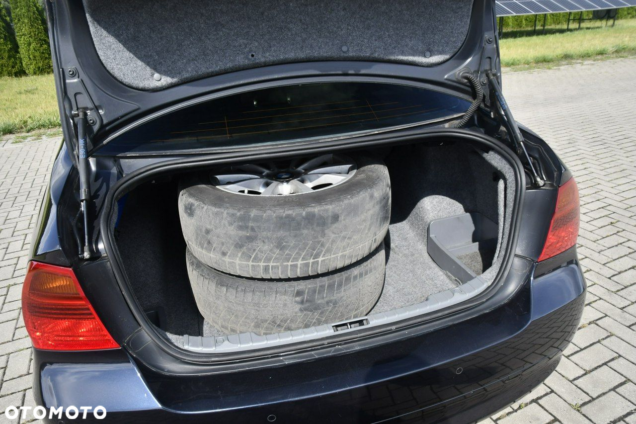 BMW Seria 3 - 17