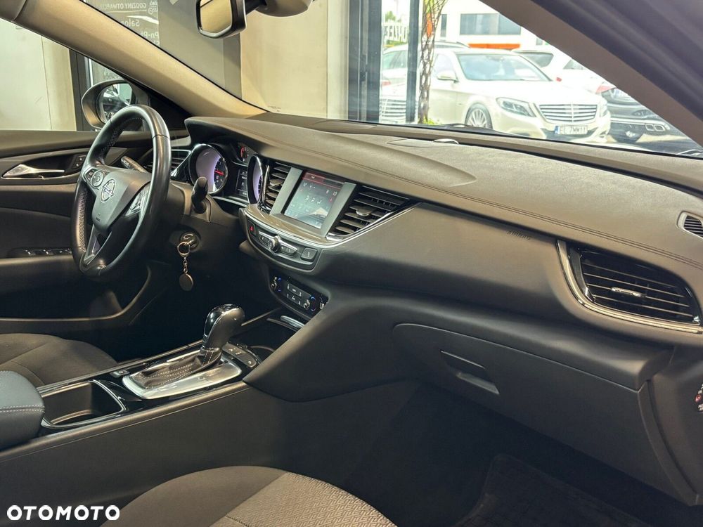 Opel Insignia - 33