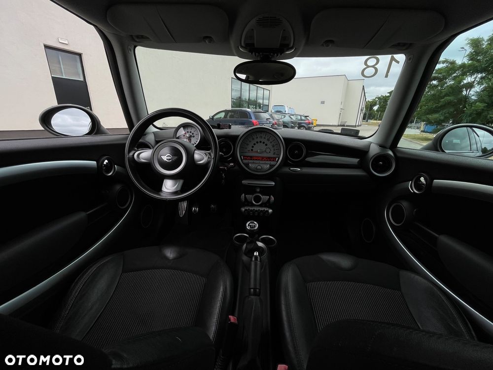 MINI Clubman Cooper D - 8