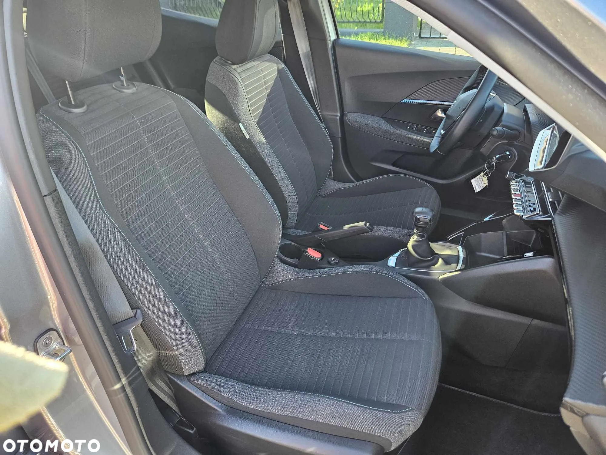 Peugeot 2008 - 15