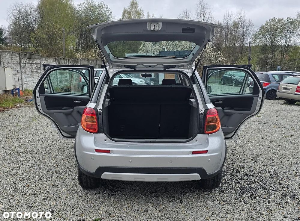 Suzuki SX4 1.6 Comfort - 14