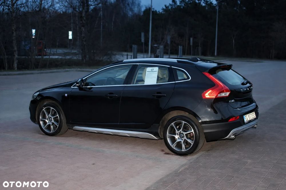 Volvo V40 Cross Country - 2