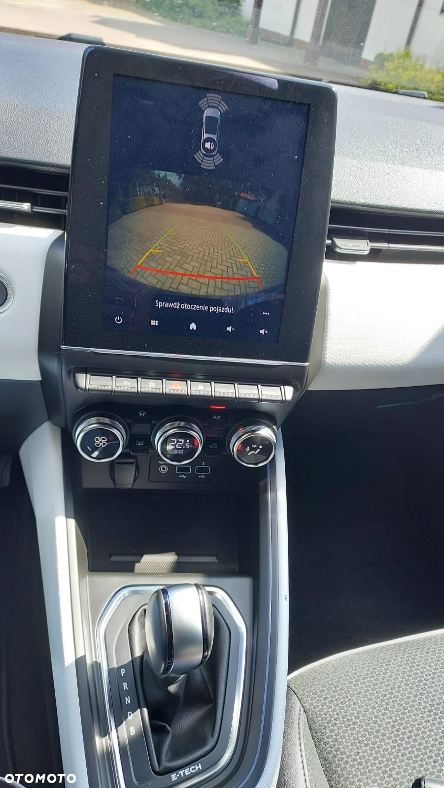 Renault Clio 1.6 E-TECH Intens - 25