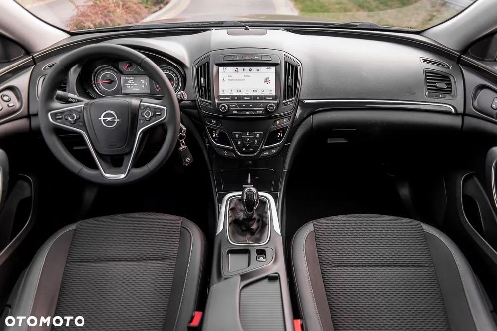 Opel Insignia - 38