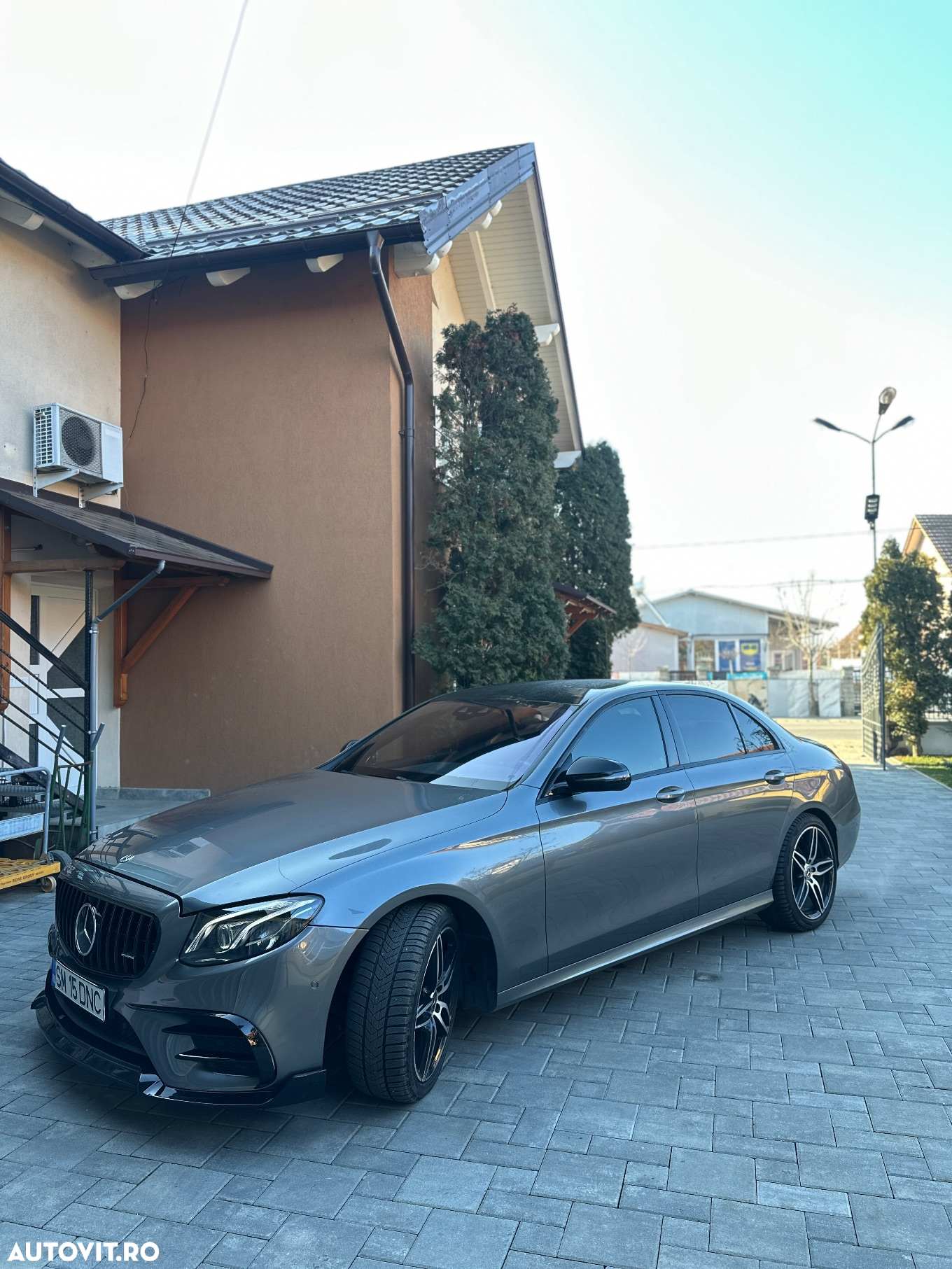 Mercedes-Benz E - 3