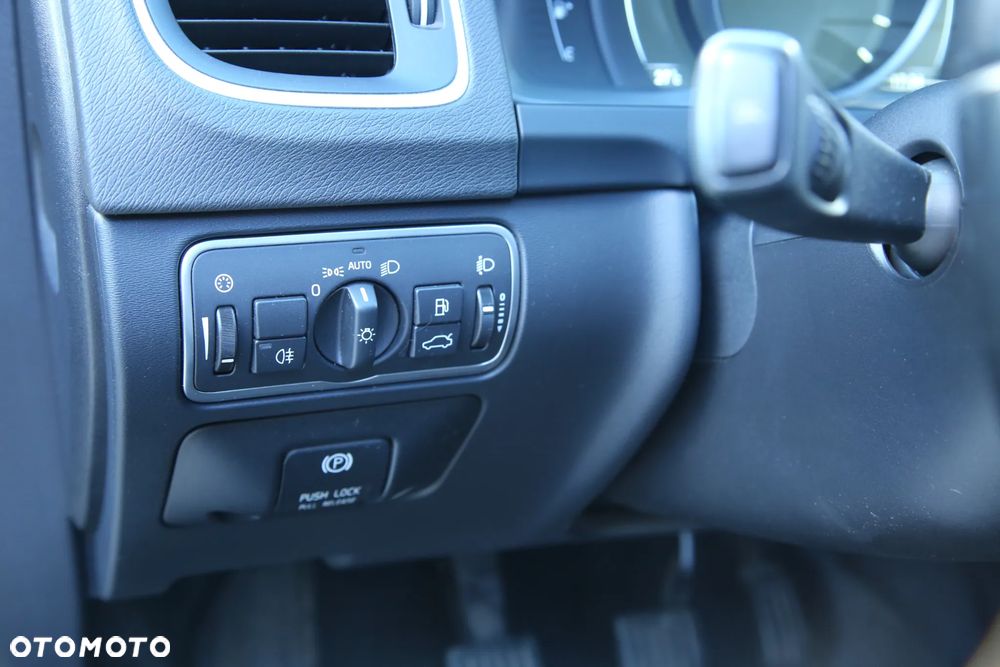 Volvo V60 - 25