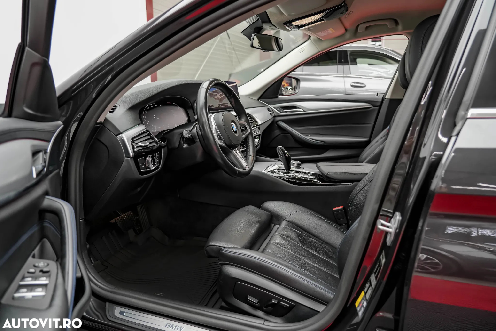 BMW Seria 5 530e iPerformance Aut. - 9