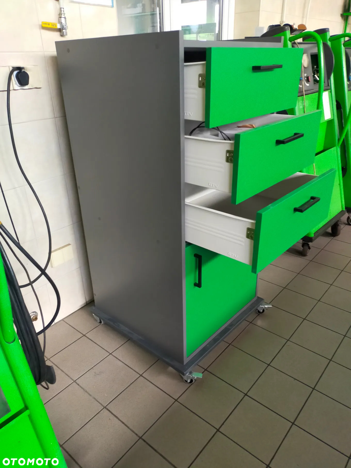 Szafka tester usterek Bosch Regał Bosch - 20