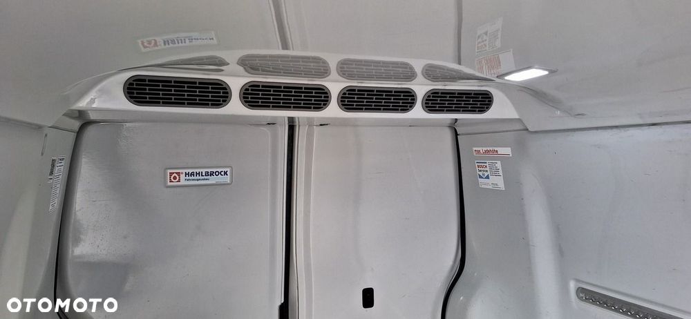 Volkswagen Transporter - 20