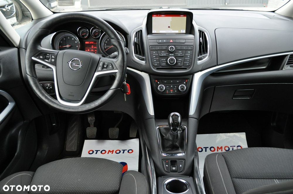 Opel Zafira - 22