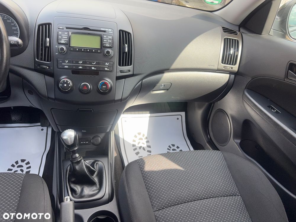 Hyundai i30 1.4 Comfort - 37