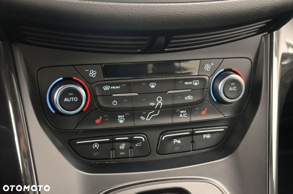 Ford Kuga - 22