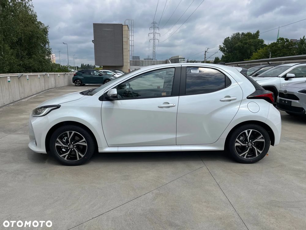 Toyota Yaris - 8