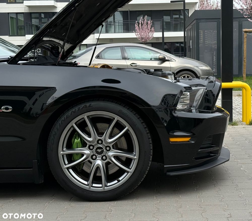 Ford Mustang 5.0 V8 GT - 28