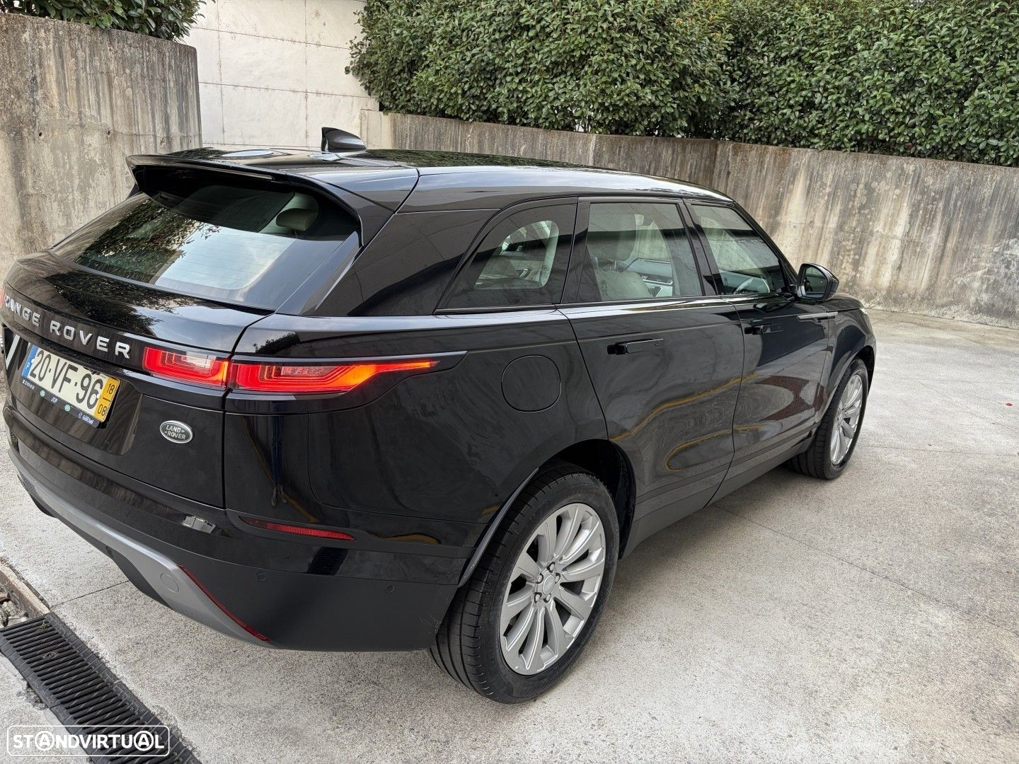 Land Rover Range Rover Velar 2.0 D R-Dynamic HSE - 5