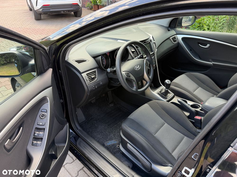 Hyundai i30 blue 1.4 Classic Navigation - 14
