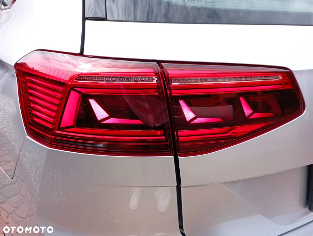Volkswagen Passat Variant 2.0 TDI EVO Business DSG - 32