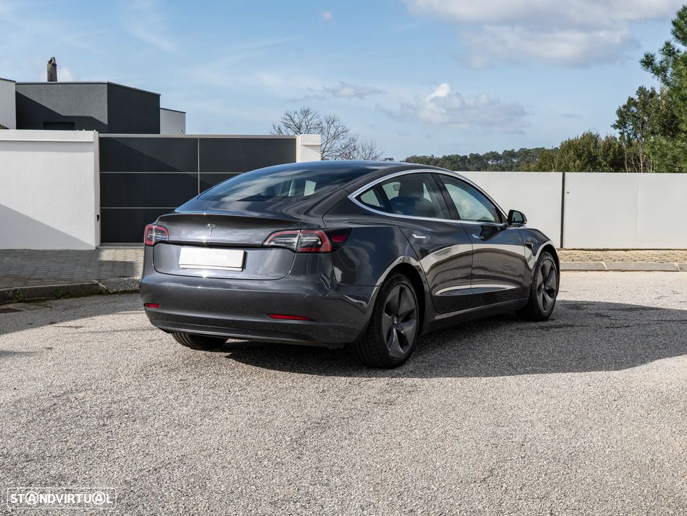 Tesla Model 3 Long-Range Dual Motor AWD - 4