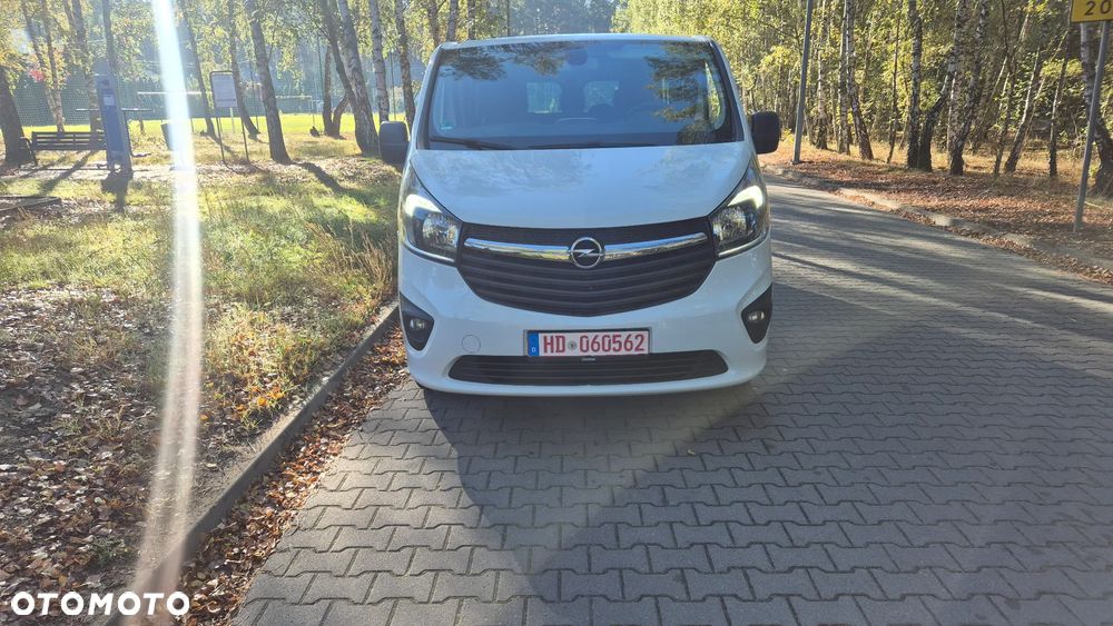 Opel Vivaro - 2