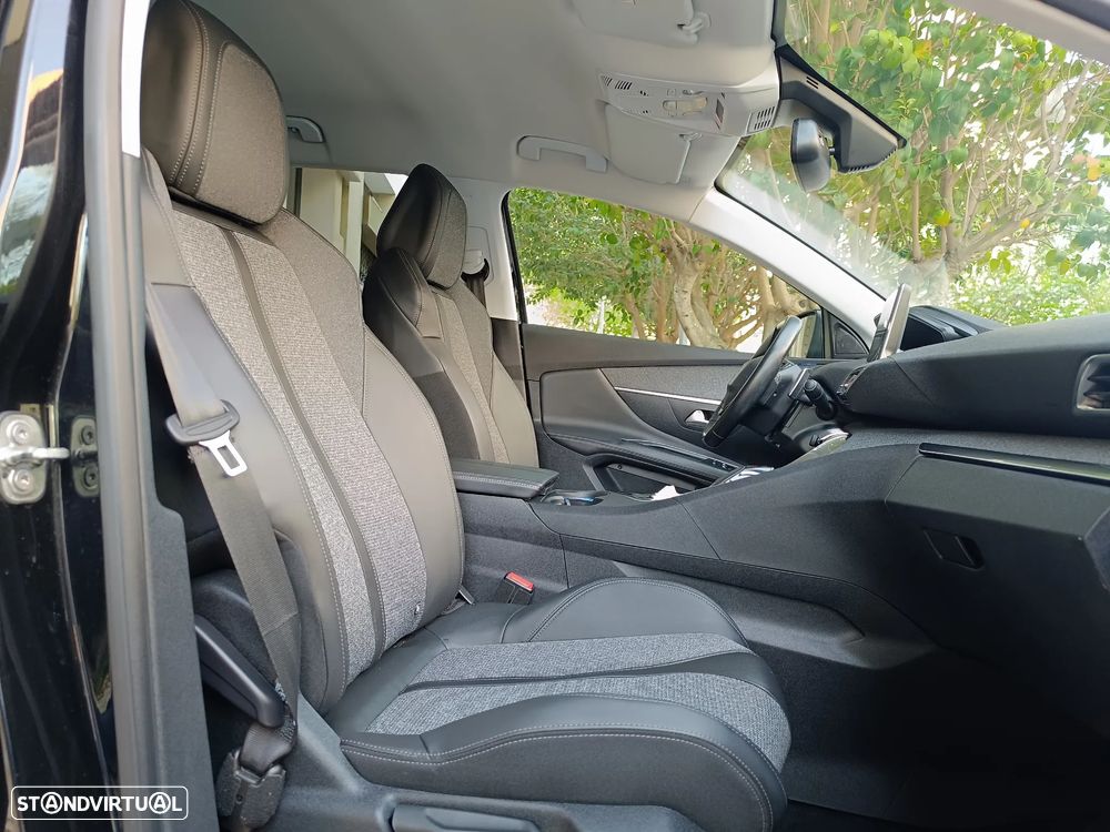 Peugeot 3008 1.2 PureTech Allure Pack EAT8 - 19