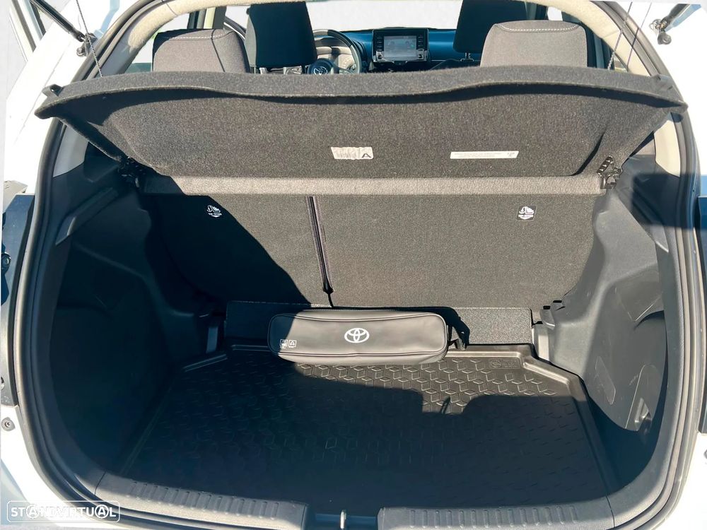 Toyota Yaris - 5