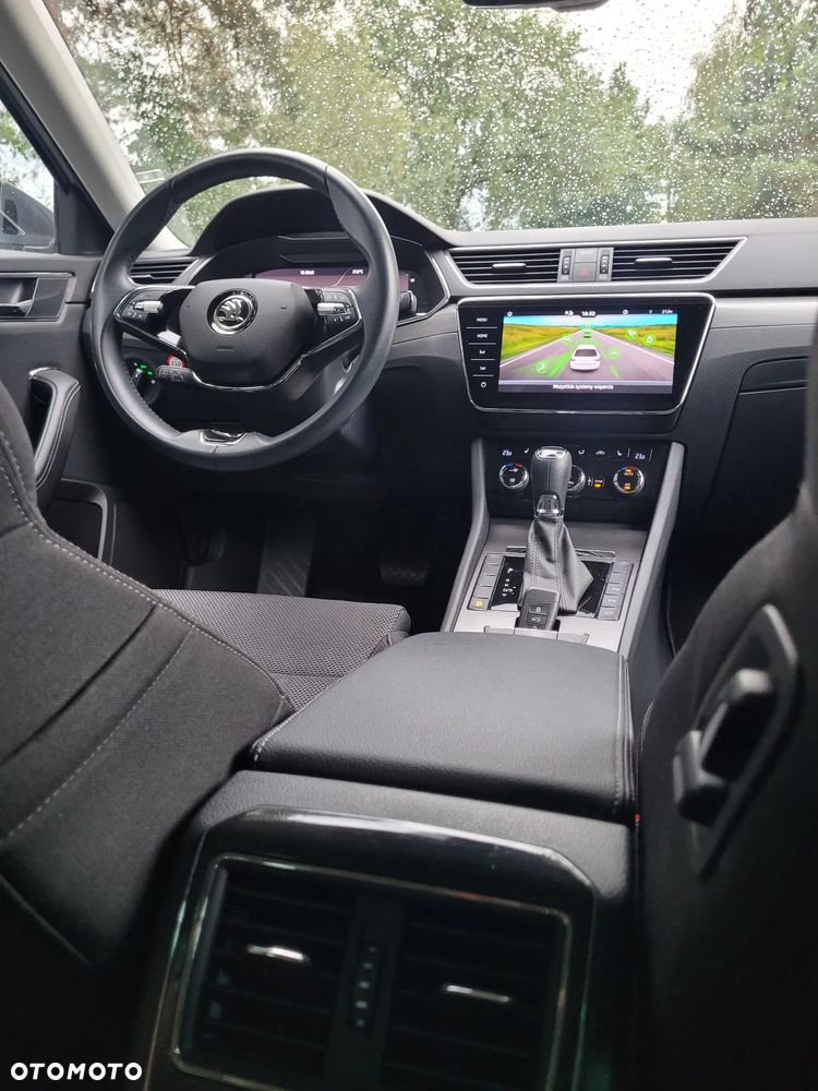 Skoda Superb 2.0 TDI SCR Style DSG - 8
