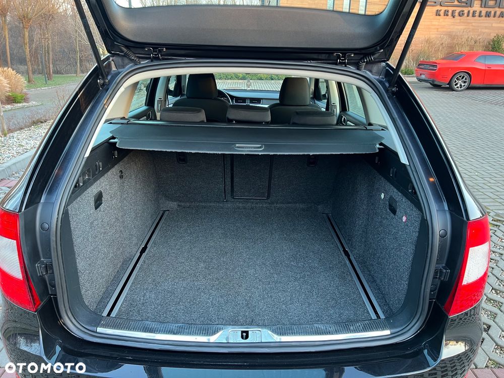 Skoda Superb 2.0 TDI Exclusive - 30