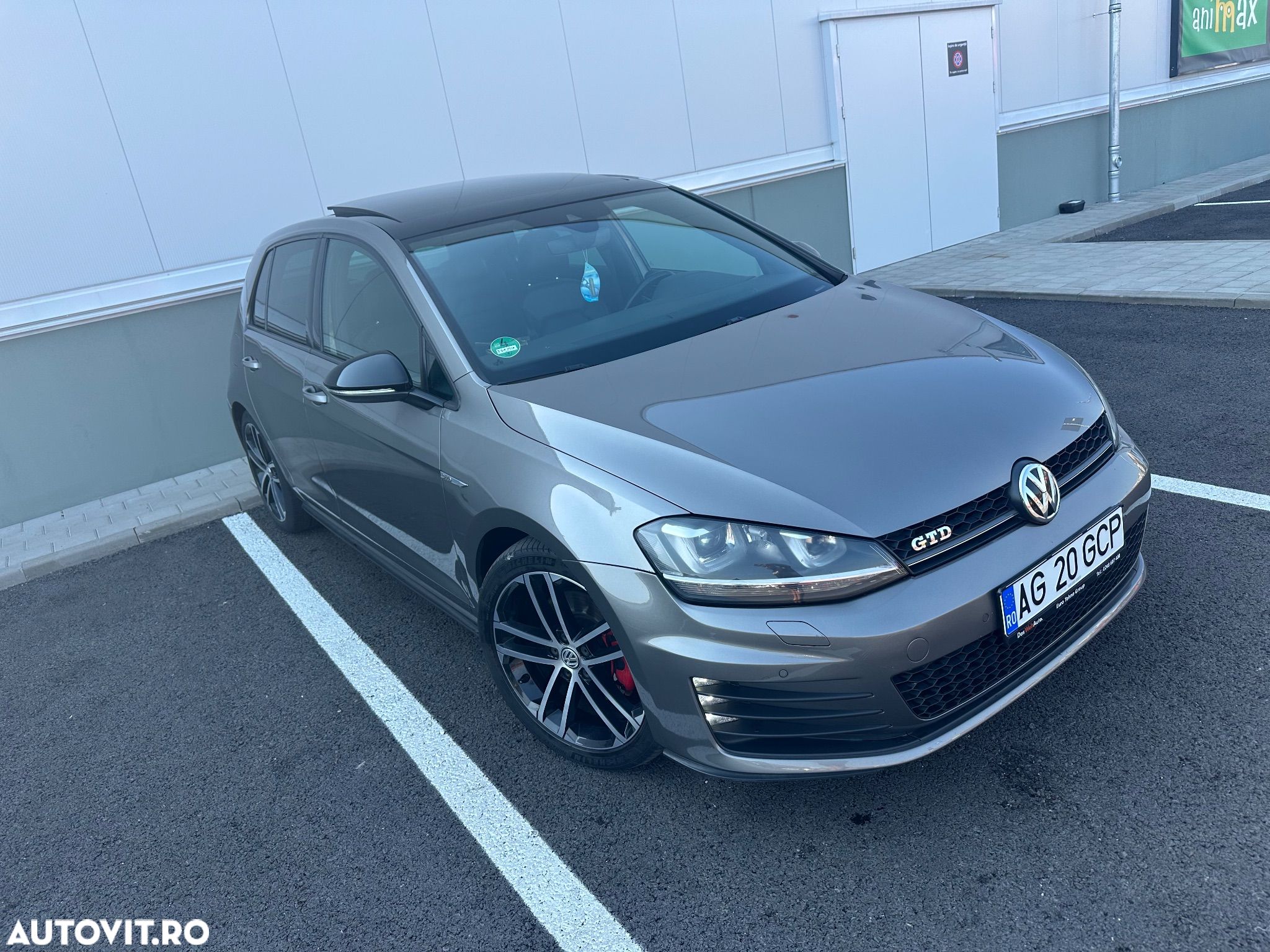Volkswagen Golf 2.0 TDI DSG GTD - 1