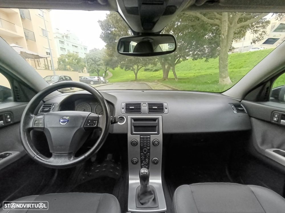 Volvo S40 1.6 D Nível 3 - 24