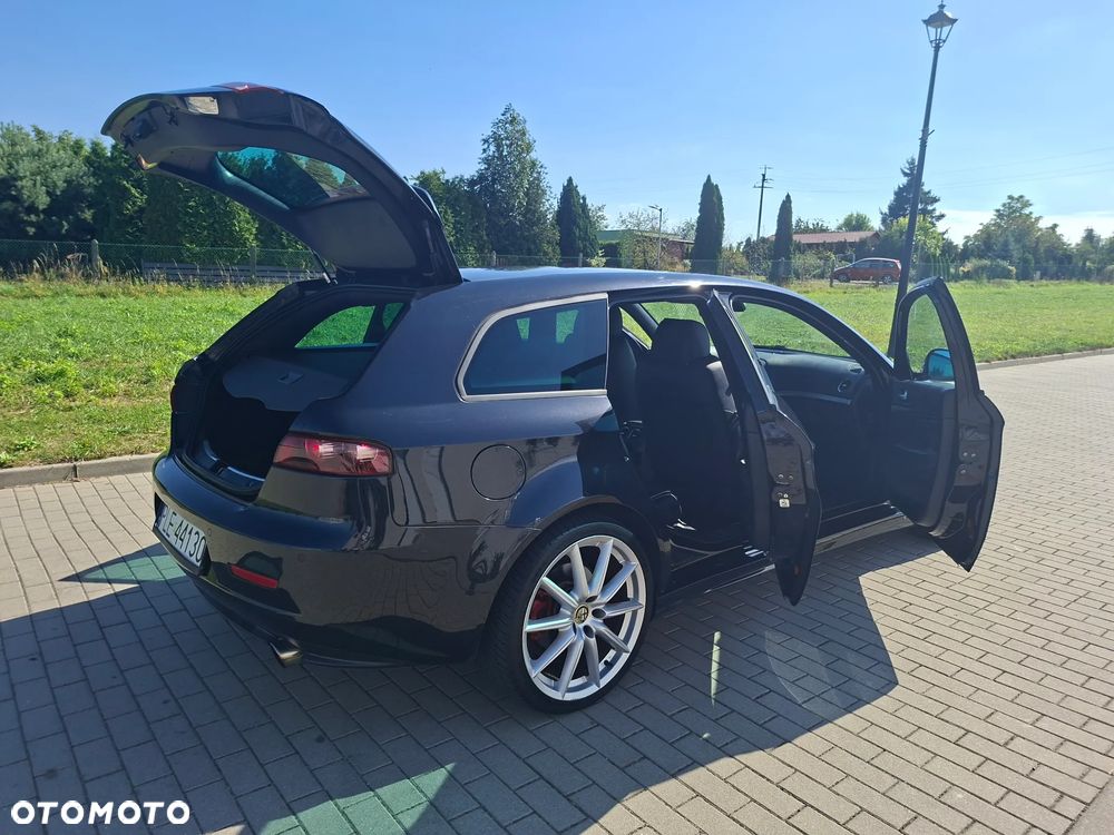 Alfa Romeo 159 2.4 JTDM 20V DPF Q-Tronic ti - 13