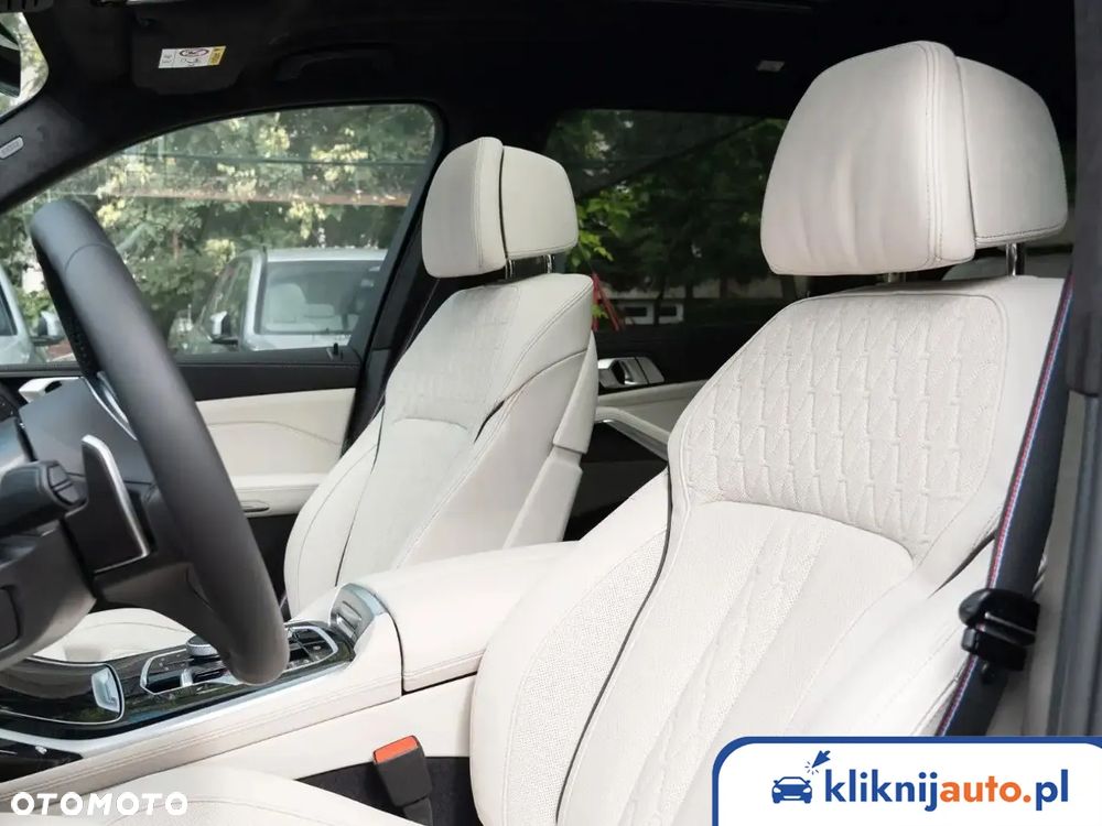 BMW X7 - 6