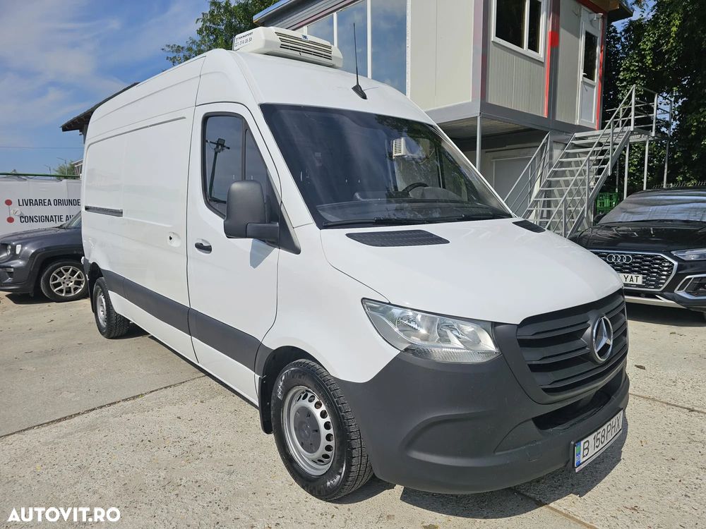 Mercedes-Benz Sprinter - 4