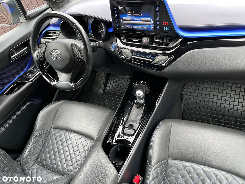 Toyota C-HR Flow - 32