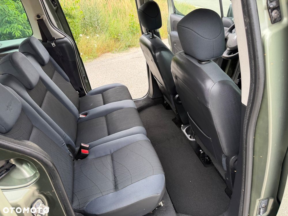 Peugeot Partner 1.6 HDi Outdoor - 11