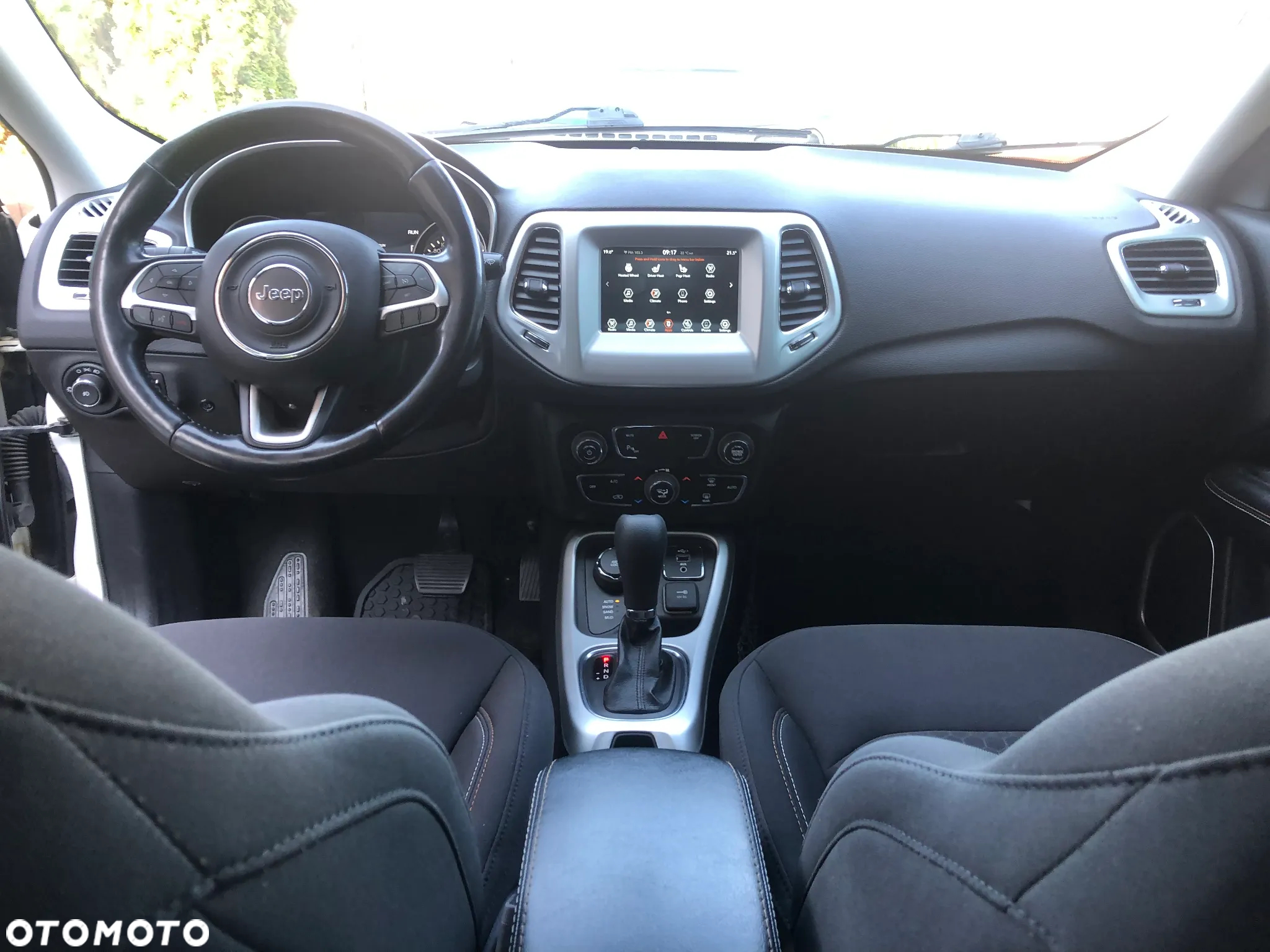 Jeep Compass - 22