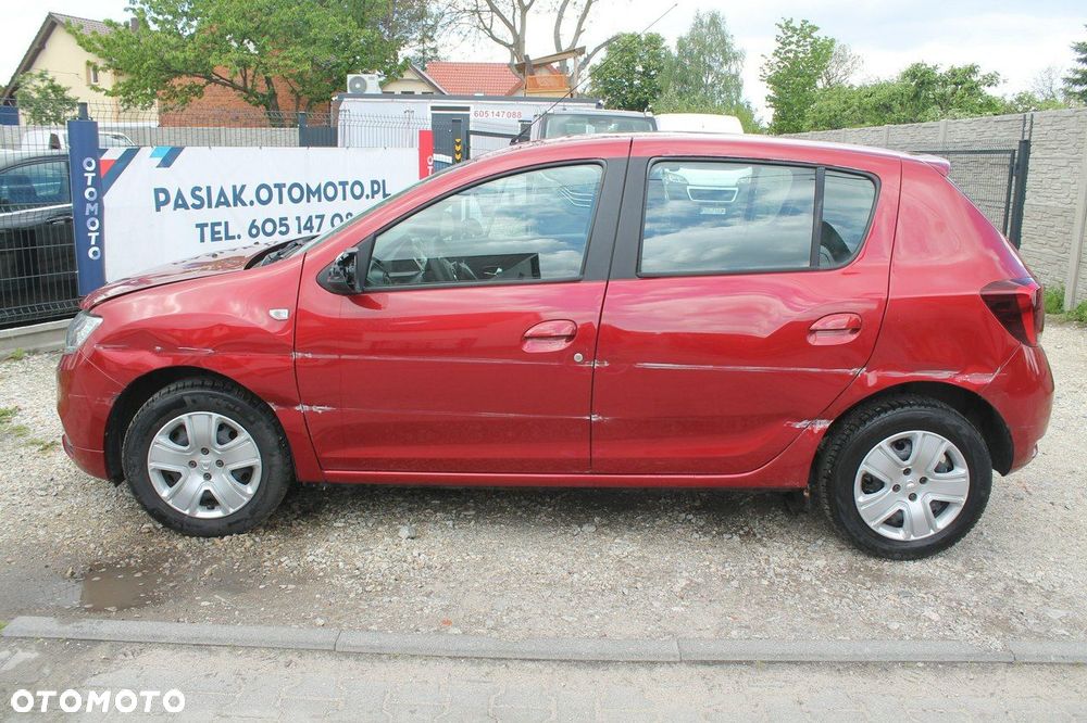 Dacia Sandero - 8