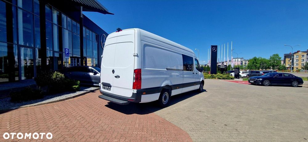Mercedes-Benz Sprinter - 4
