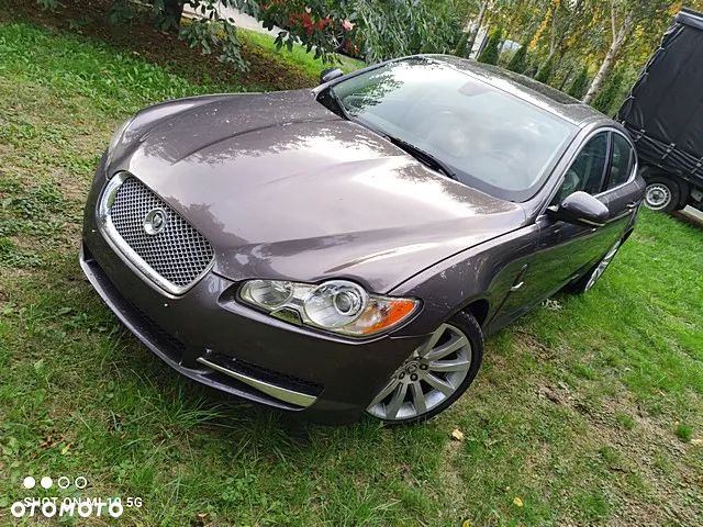 Jaguar XF 3.0 V6 D Luxury - 2